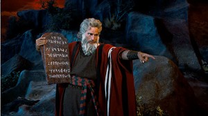 the-ten-commandments-movie-clip-screenshot-laws-of-god_large
